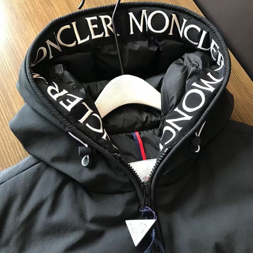 Moncler Montcla Jacket Black – Leonardo Fashion – We the best fashion!